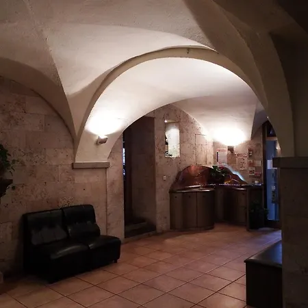 Fonda Finet * Sant Feliu De Pallerols
